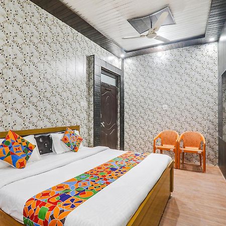 Fabexpress Milan Palace Ayodhya Dış mekan fotoğraf