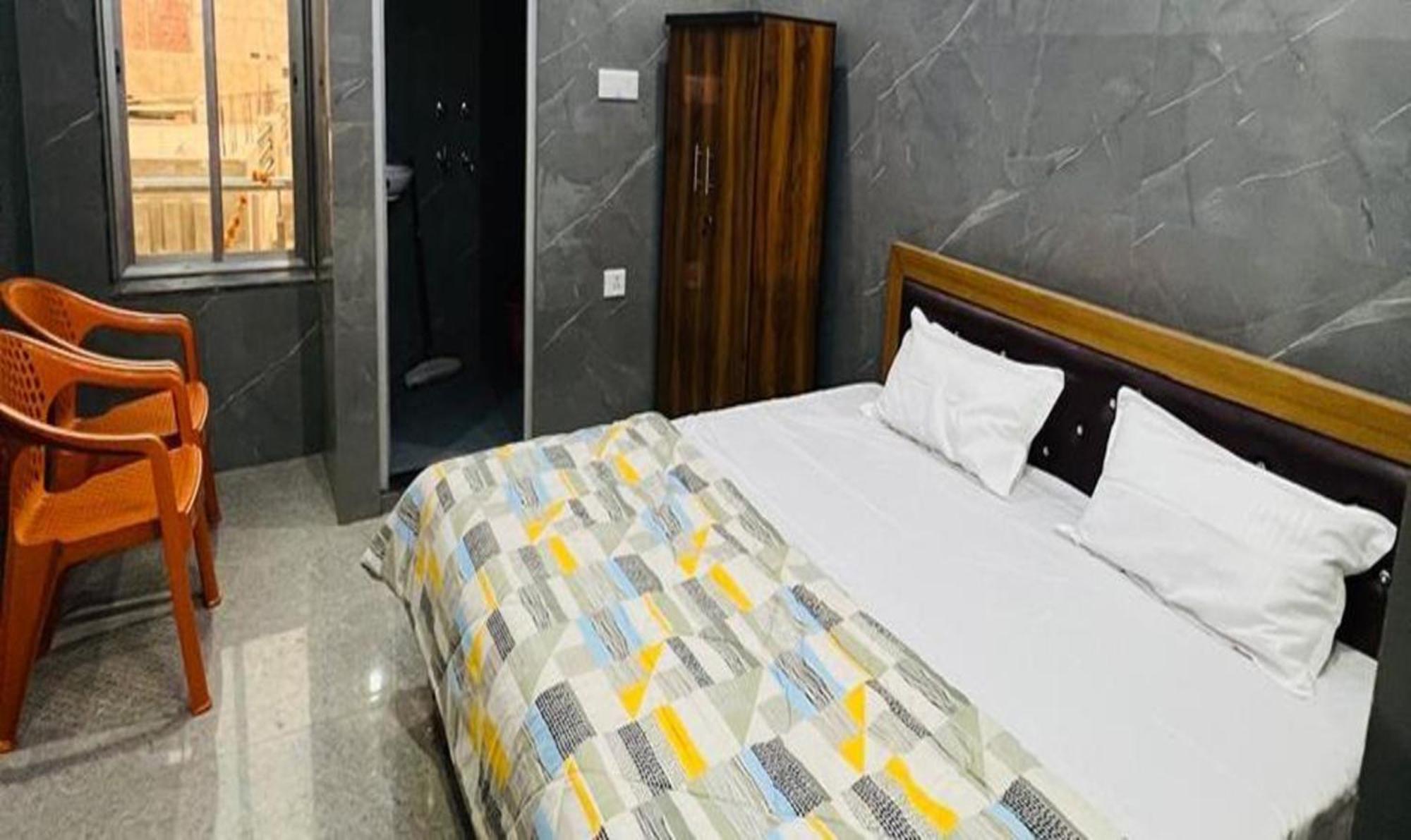 Fabexpress Milan Palace Otel Ayodhya Dış mekan fotoğraf